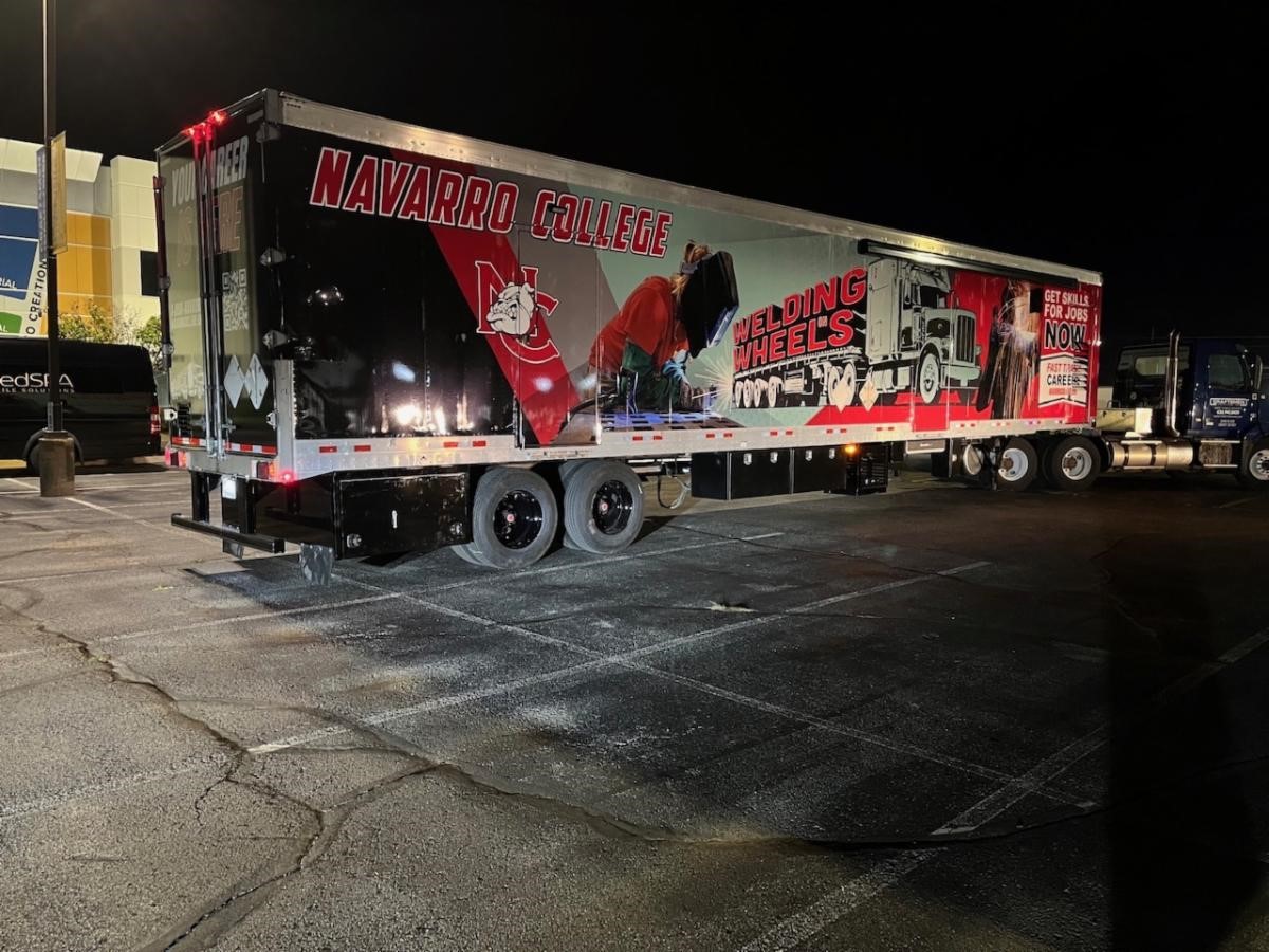 picture of Welding on Wheels Trailer Wrap